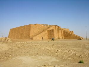 ziggurat z ur mezopotamia